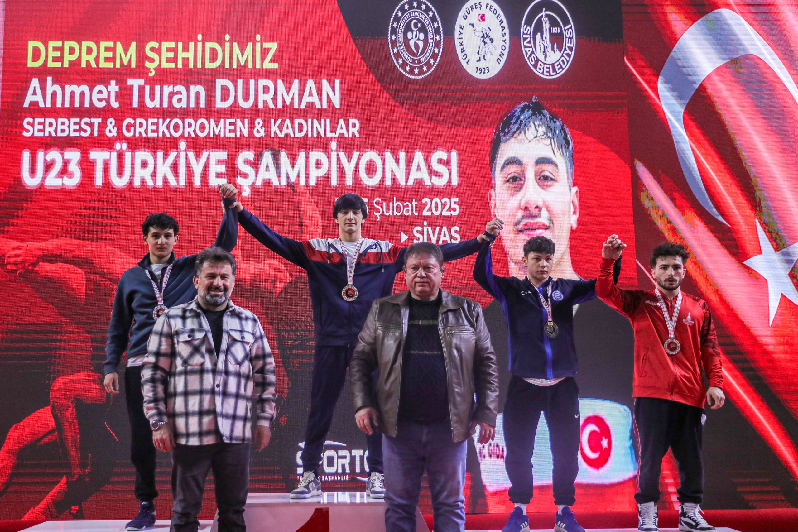 Ahmet Turan Durman adına düzenlenen U23 Grekoromen Türkiye Güreş Şampiyonası’nın İkinci Günü Sona Erdi