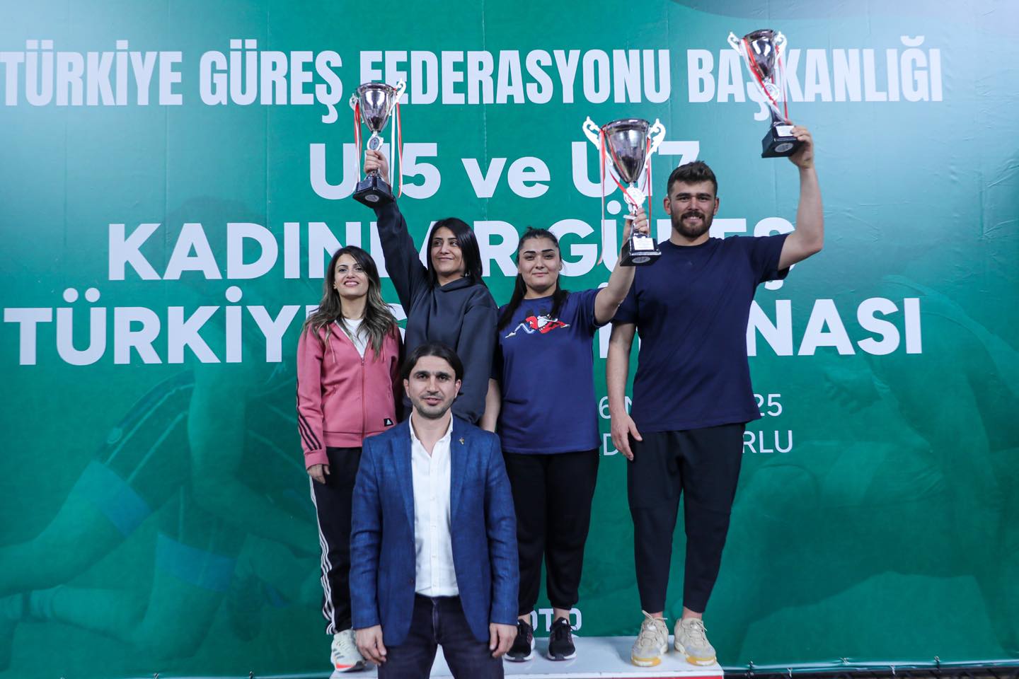 U15 Kadınlar Güreş Türkiye Şampiyonası, yapılan final müsabakalarının ardından tamamlandı.