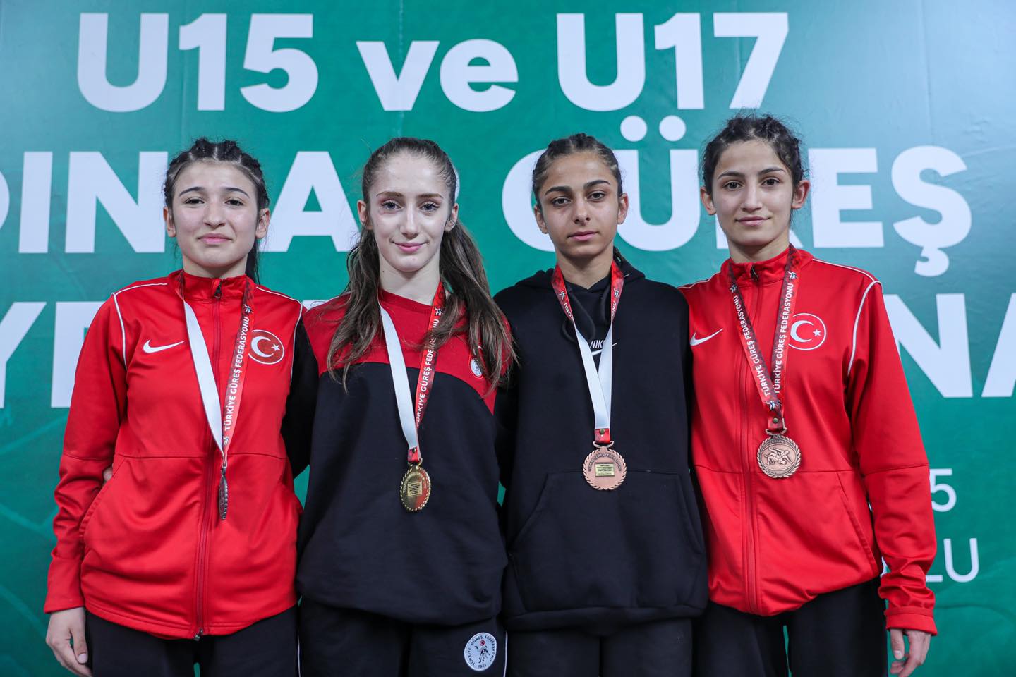 U17 Kadınlar Güreş Türkiye Şampiyonası’nda İlk Gün Tamamlandı.