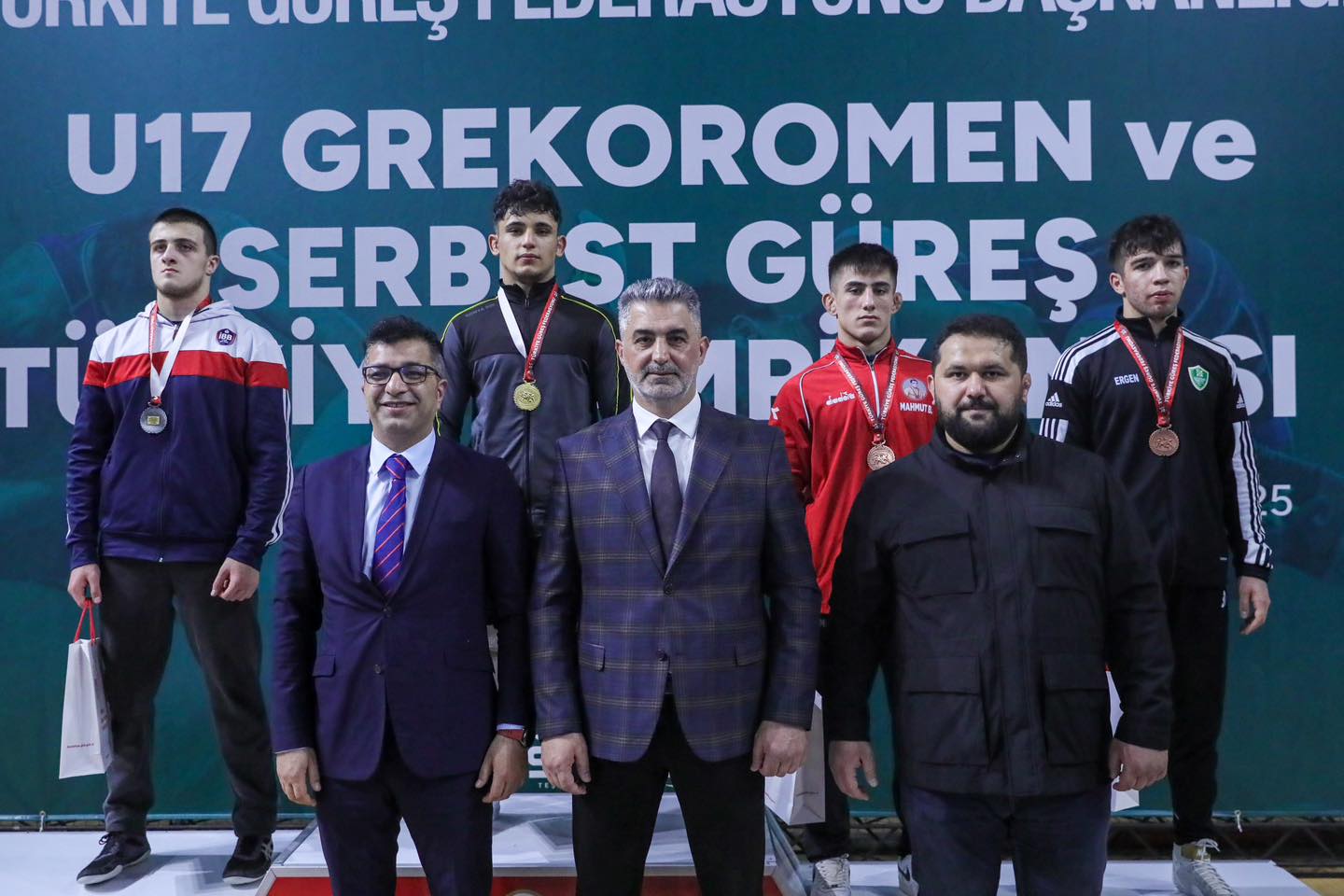U17 Grekoromen Güreş Türkiye Şampiyonası’nda İkinci Gün Sona Erdi.