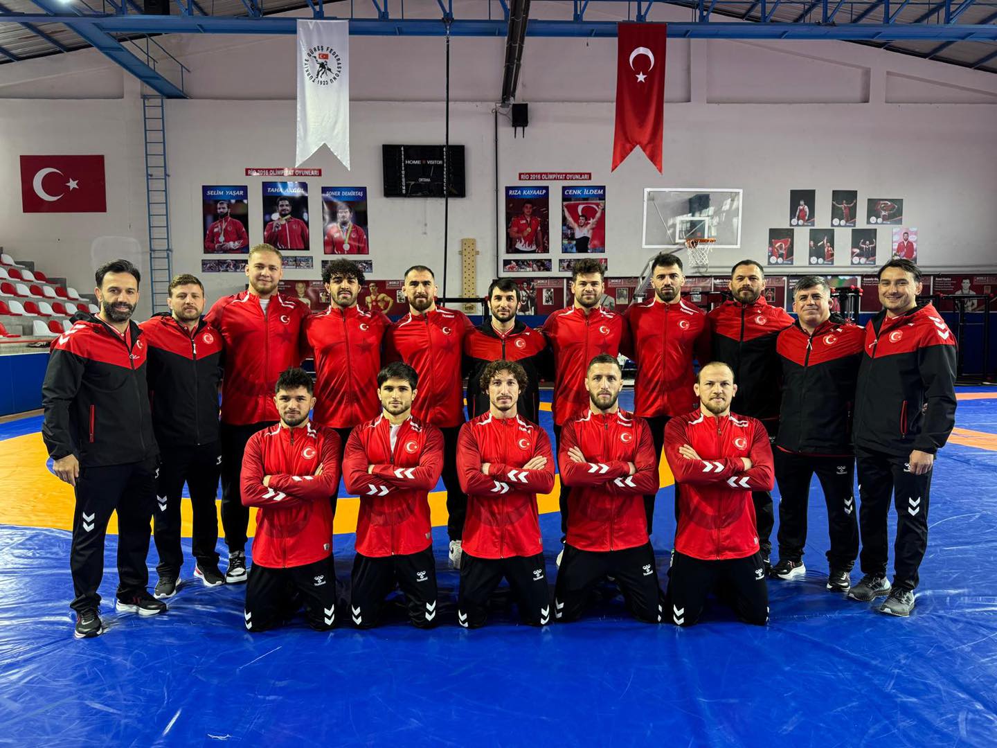 Serbest Güreş Milli Takımımız, Avrupa Şampiyonası için yola çıktı.
