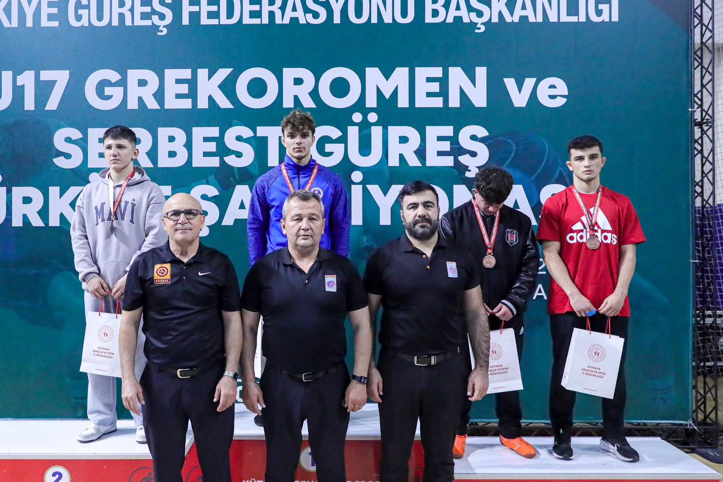 U17 Serbest Güreş Türkiye Şampiyonası’nda İkinci Gün Sona Erdi.