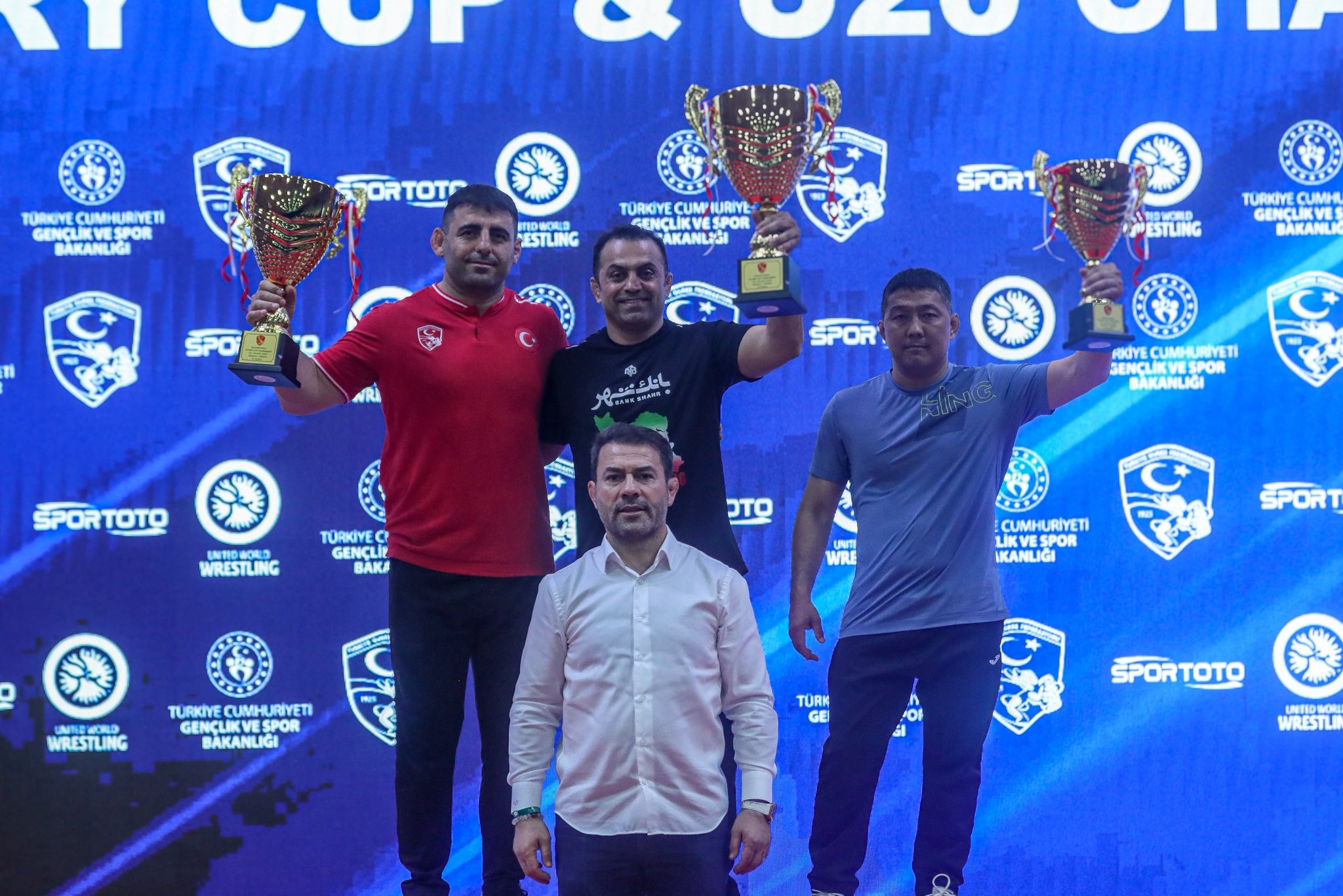 27. Uluslararası U17 Zafer Kupası’nda son gün müsabakaları ile tamamlandı.