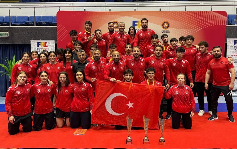 U20 Romania Dımıtru Pırvulescu – Vasile Iorga Turnuvası’nda U20 Serbest Güreş ve Kadınlar Milli Takımımız Birinci, Grekoromen Güreş Milli Takımımız ise İkinci oldu.