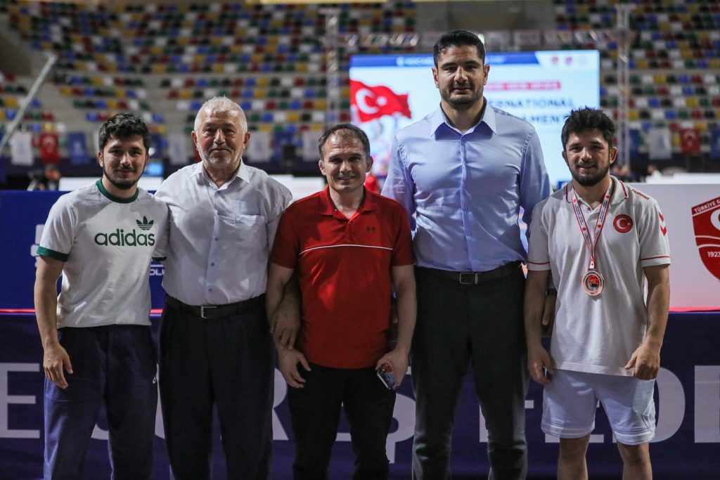 Uluslararası Uluslarası Yaşar Doğu, Vehbi Emre ve Hamit Kaplan Turnuvası Turnuvası Serbest Stilde 5 Siklette Final Müsabakaları ile Tamamlandı.